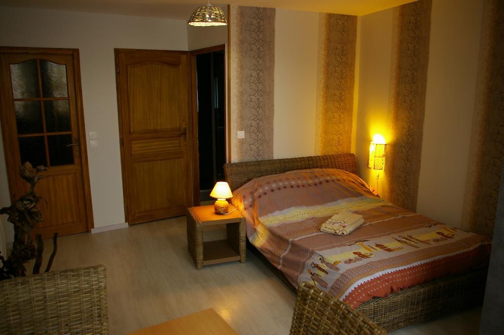 Gite Au Chalet Laferte-sur-Aube Room photo